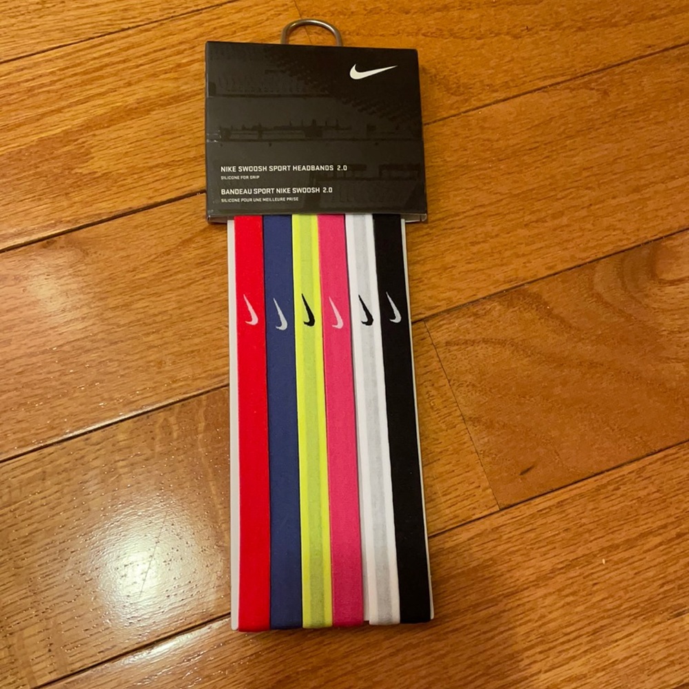Nike 6 never worn headbands!